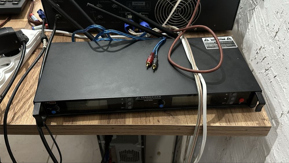 Аппаратура колонка. Микрофон