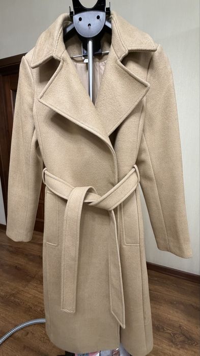 Демисезонное пальто