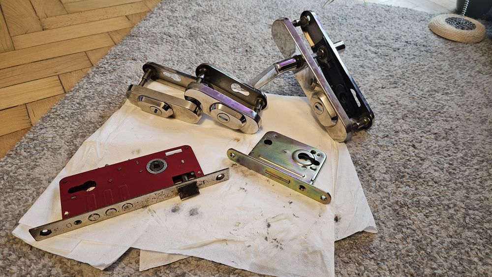 Broaște și shield uri kale usa Maco sield