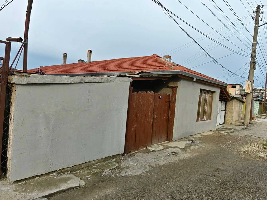 Продава се Къща в Силистра, Център - 233 кв.м за 241 €/кв.м - Снимка #5