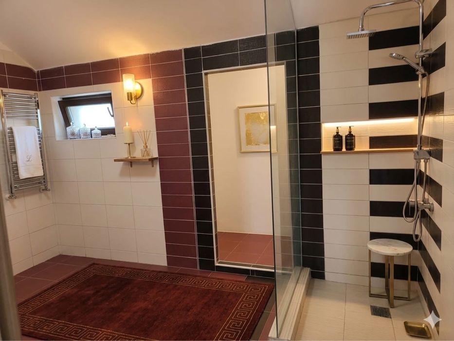 Casa premium cu spatii generoase , independenta energetic