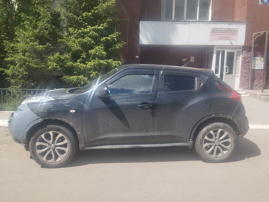 Продаю машину Nissan juke 2013