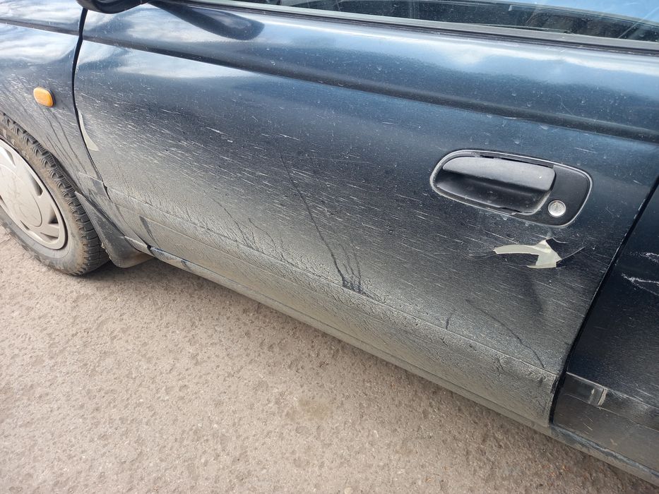 Продам Тойота карина е