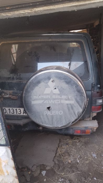 Mitsubishi pajero 2.5tdi(може и подоговаряне)
