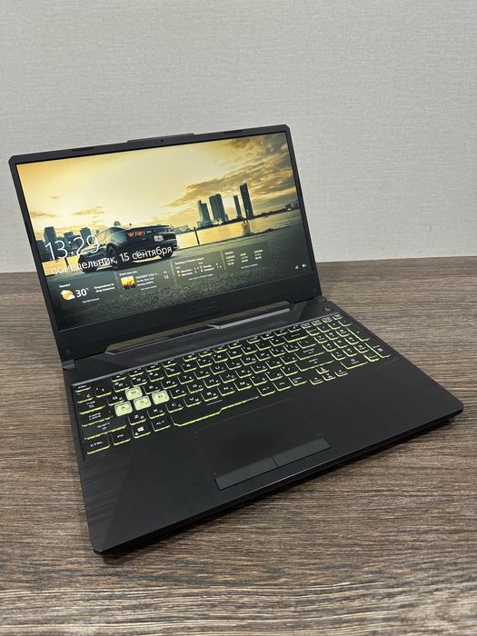 мощный Asus Tuf Gaming 8-ядерный, i5 ноутбук, 1650 TI 4gb