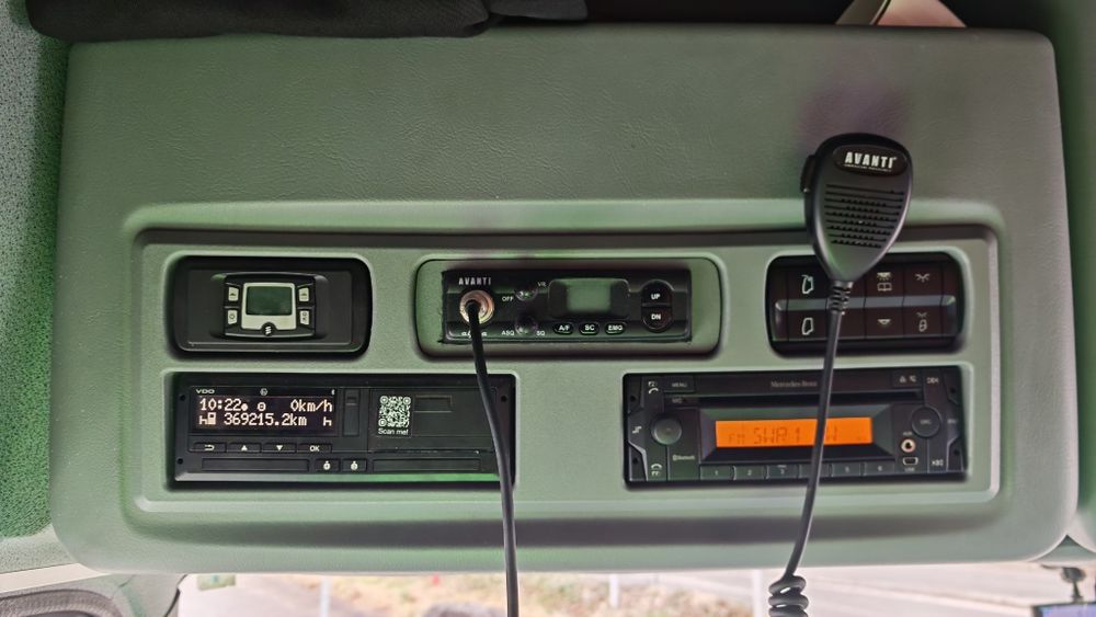 Mercedes Atgo 818