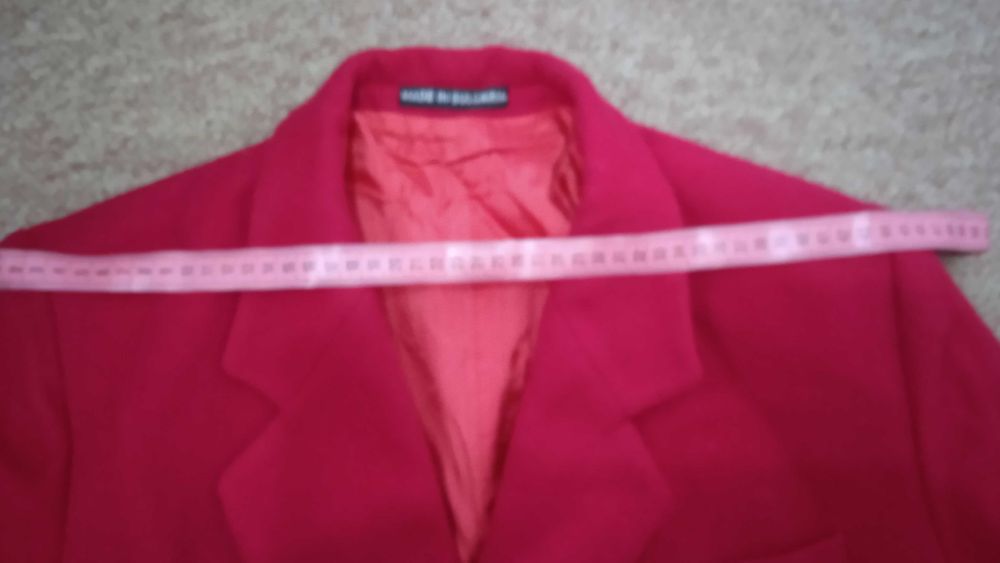 Дамско сако червено