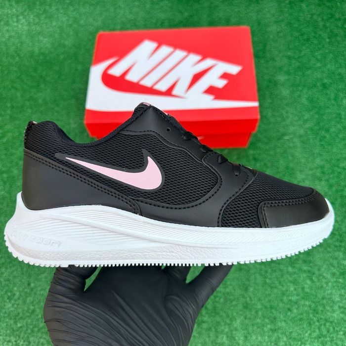 Adidasi dama și bărbați