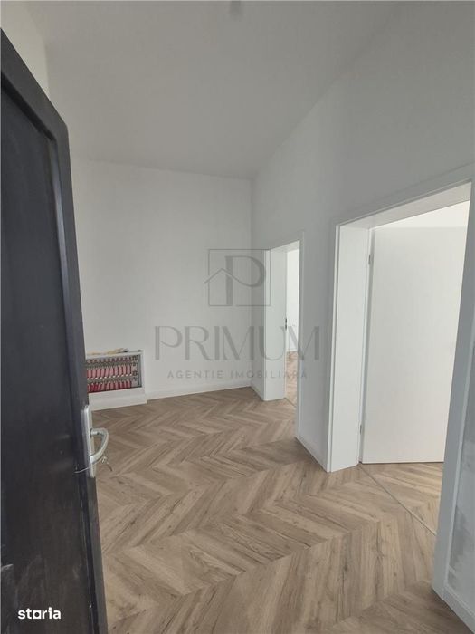 Duplex Despartit Prin Dressing  - Parter - La Cheie