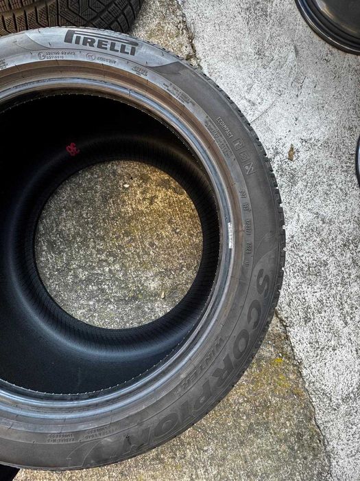 Anvelope de iarna PIRELLI 305/40R20 RFT15
