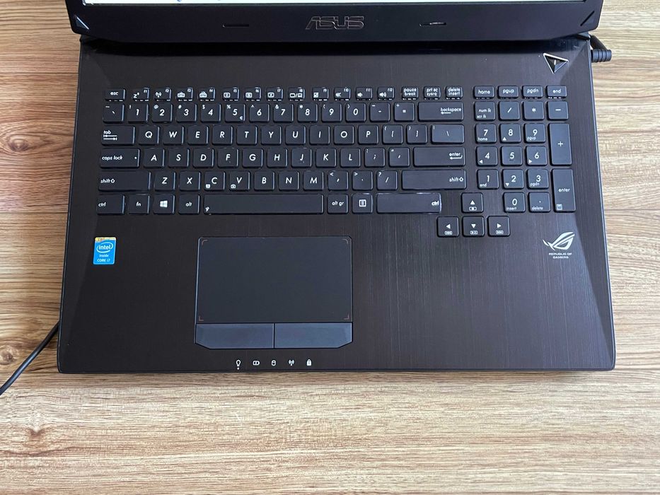 17.3 Asus Rog G750`Core i7-4700HQ/Nvidia GTX 870-192 bit/16GB RAM/128GB SSD+1TB HDD/Full HD