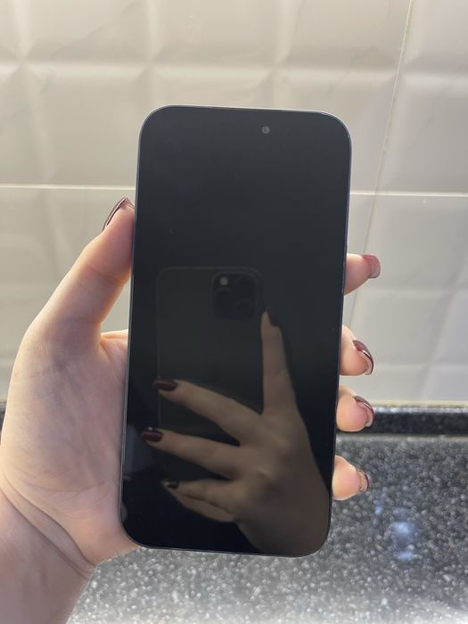 Продам iPhone 17 pro max синего цвета