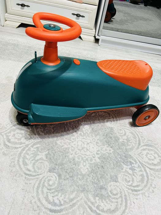 Scuter muzical electric copii