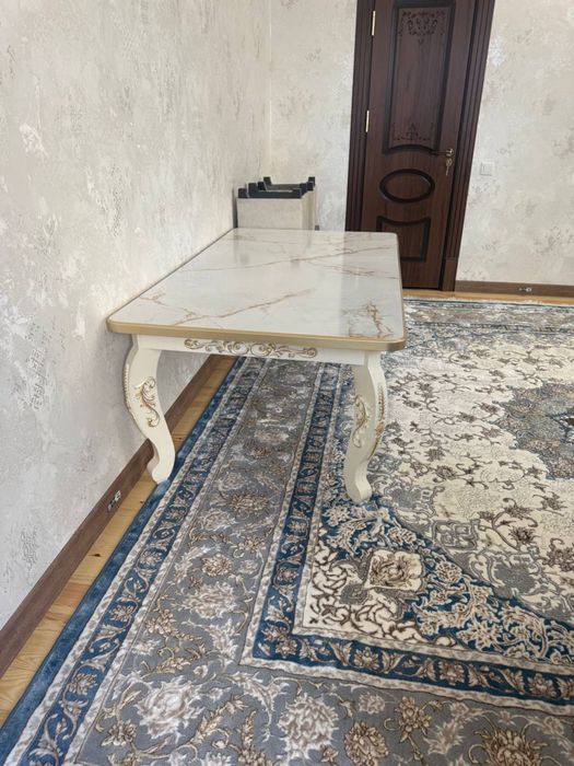 Stol sotiladi 170x90 sm