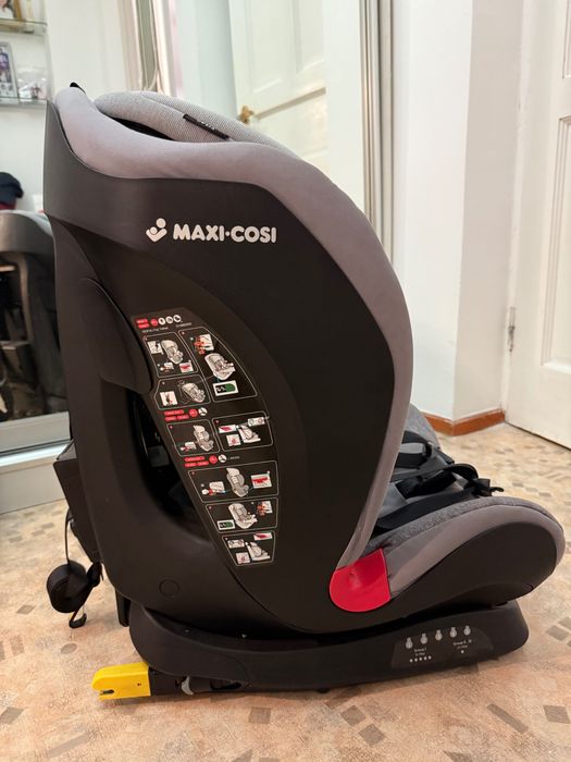 Автокресло maxi cosi