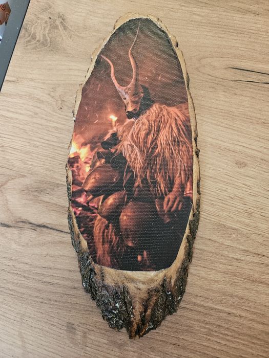 Ръчно изработени декоративни пана върху естествено дърво