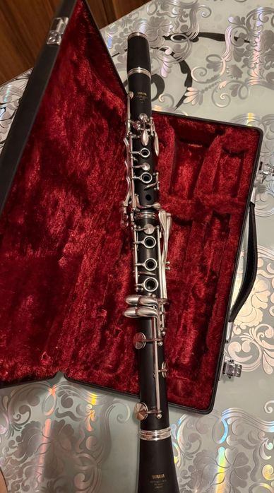 Vând clarinet Yamaha 451 – stare foarte bună