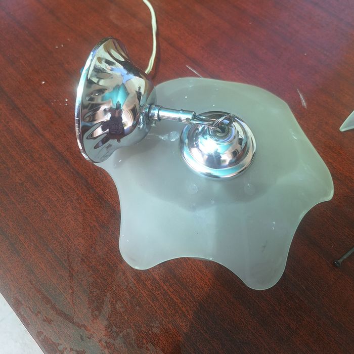 Люстры б/у в хорошем состоянии.