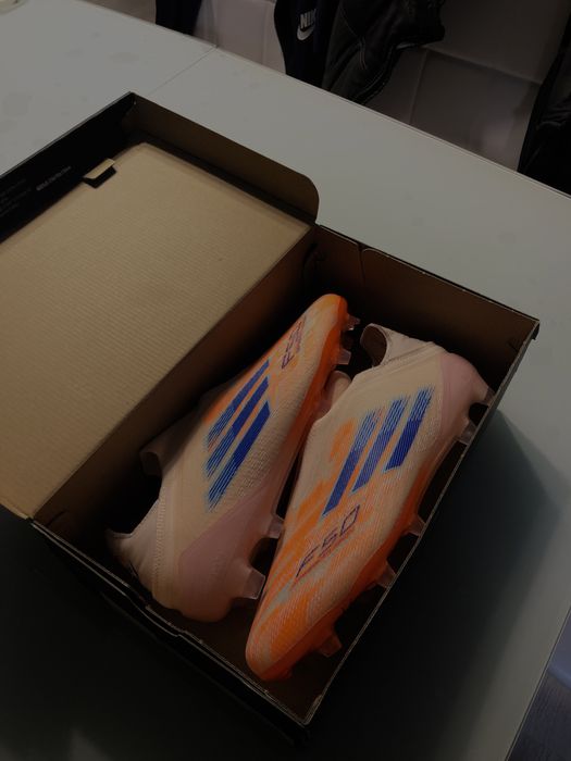 Бутонки f50 оранжеви НОВИ!