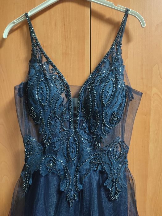 Рокля за абитуриентски бал