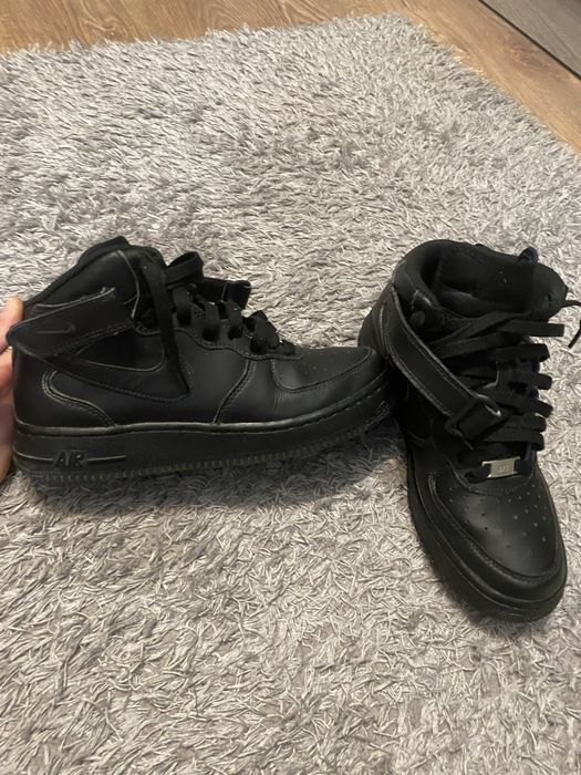 Air Force mid black 37,5