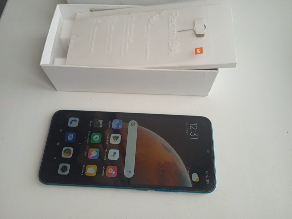 Продам телефон Редми 9 А не дорого.