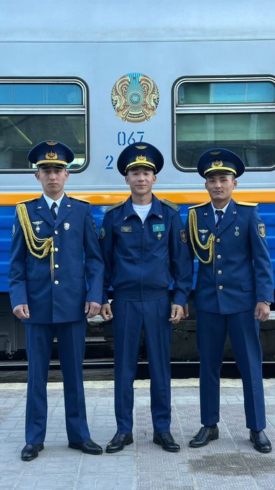 Парадный форма сатылады бағасын келисемиз