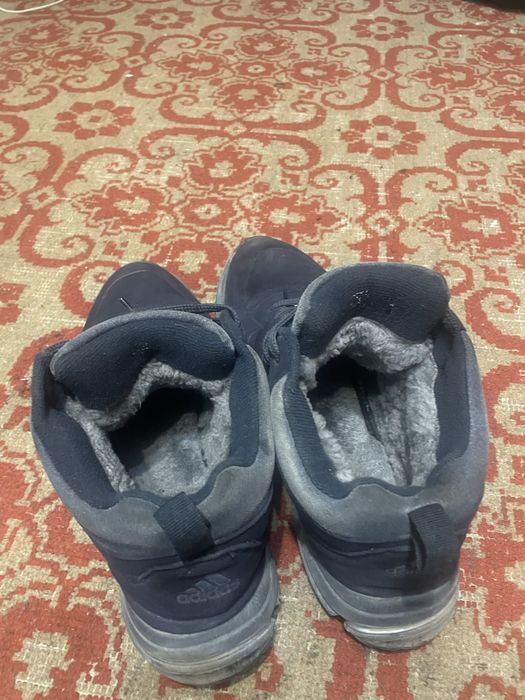 зимние кроссовки адидас