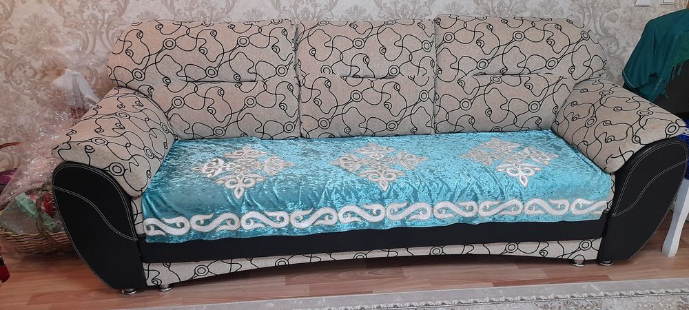 Диван и два кресла в отличном состоянии