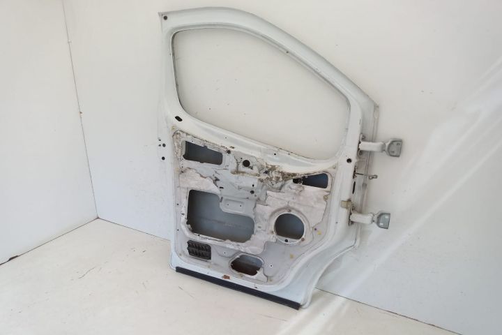 Usa stanga fata Opel Vivaro  seria