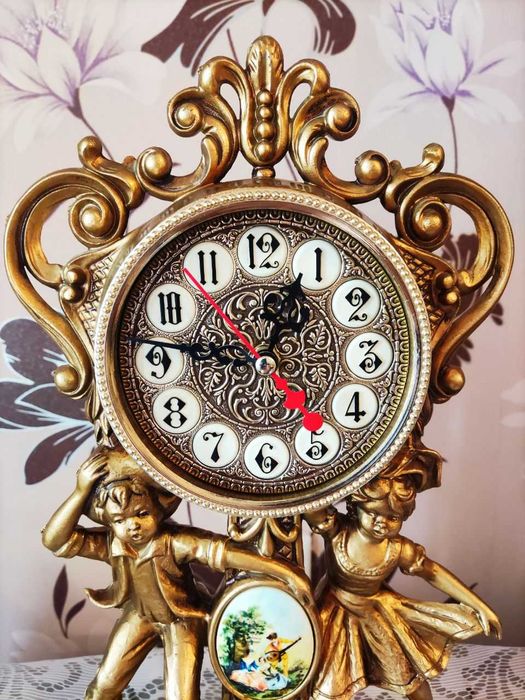 Корпус от часов каминных Совпластитал ,нужна замена механизма.