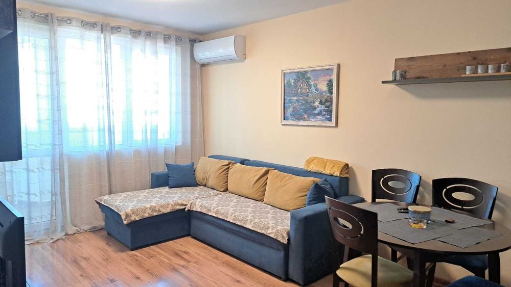 Тристаен апартамент за продажба