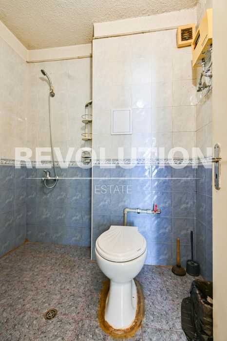 Дава се под наем Двустаен апартамент в София, Борово - 70 кв.м за 448.8 € - Снимка #12
