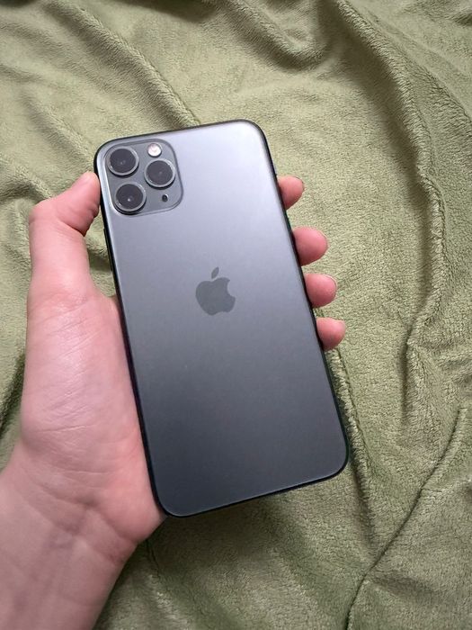 iPhone 11 pro буу