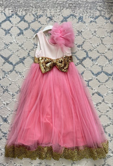 Подрам шикарное платье размер 120-130