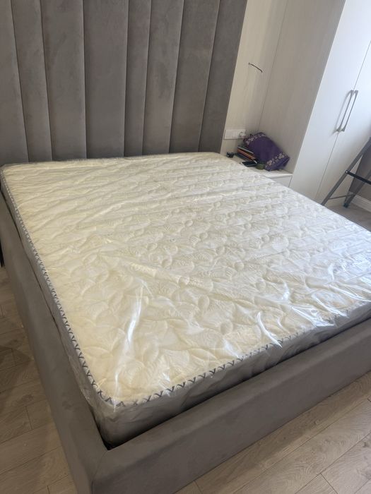 Матрас 180*200см
