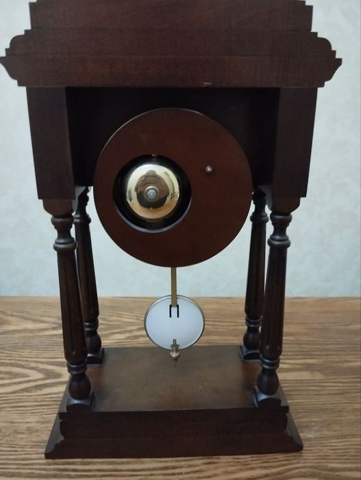 Часы настольные Hermle Judge(Германия)