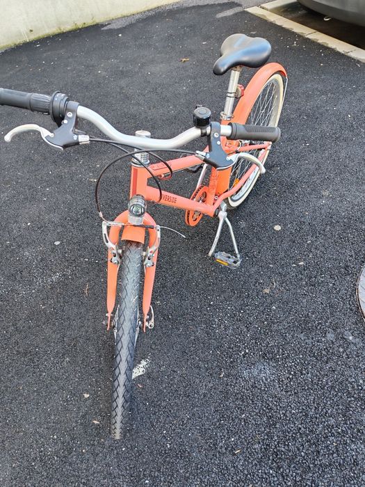Bicicleta 6-8 ani