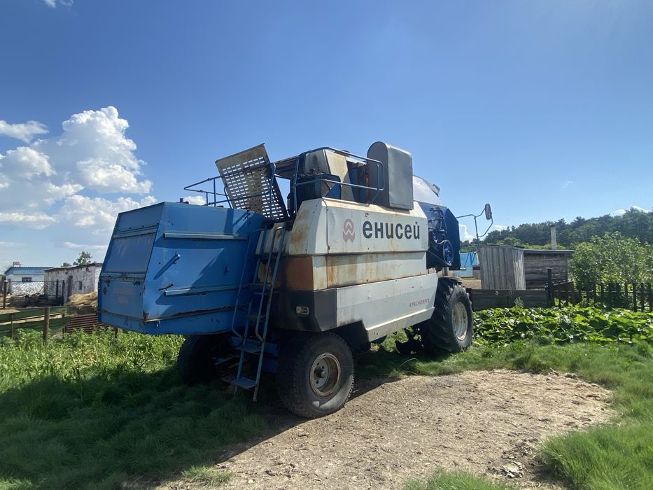 Продам комбайн Енисей 2004 года