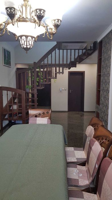 Продава се Многостаен апартамент в Стара Загора, Център - 272 кв.м за 956 €/кв.м - Снимка #2