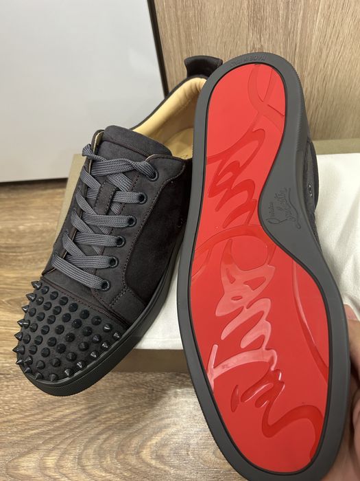 Christian Louboutin Велурени Сив Цвят