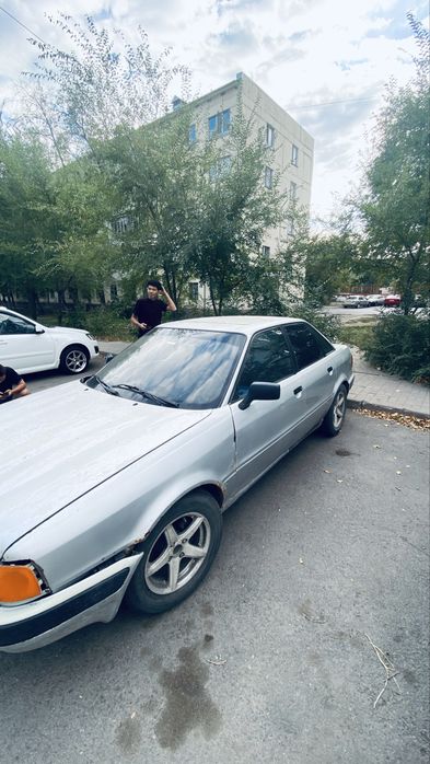Audi b4 1992года