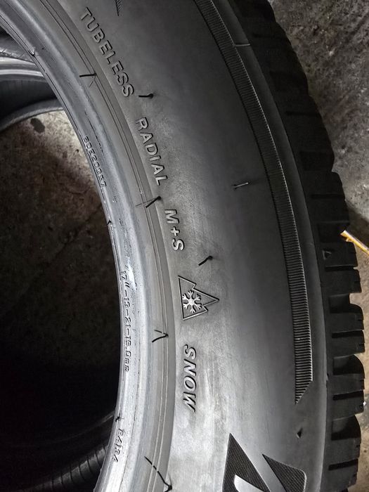 Bridgestone 205/55 R17 95V MS iarnă