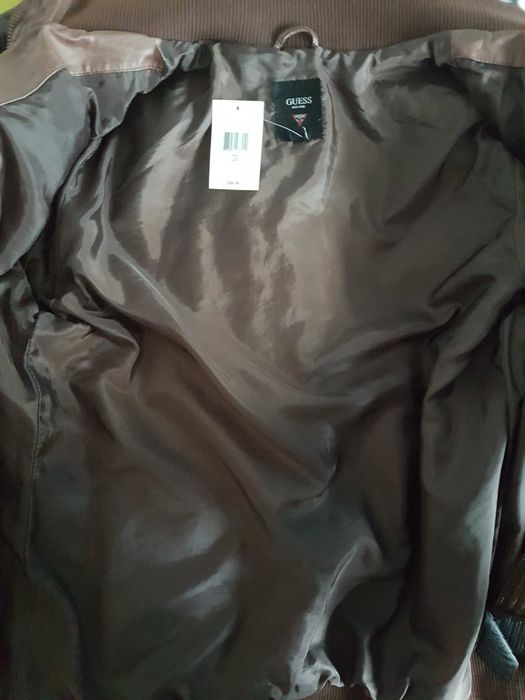 Ново мъжко яке Guess модел Declan Bomber размер L