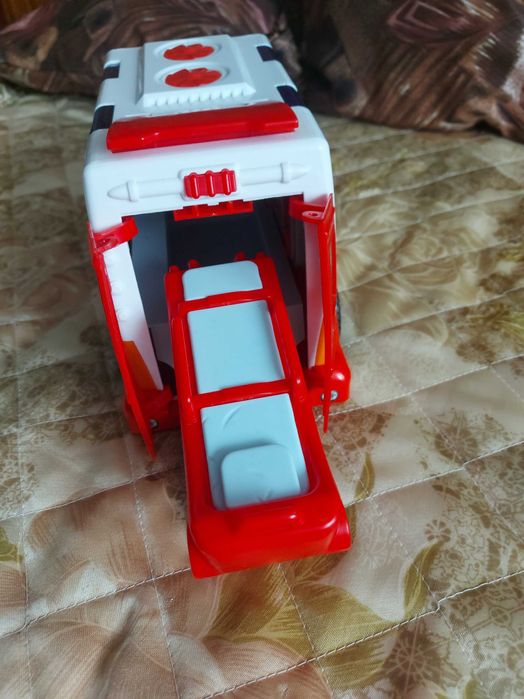 Детски камиончета и коли