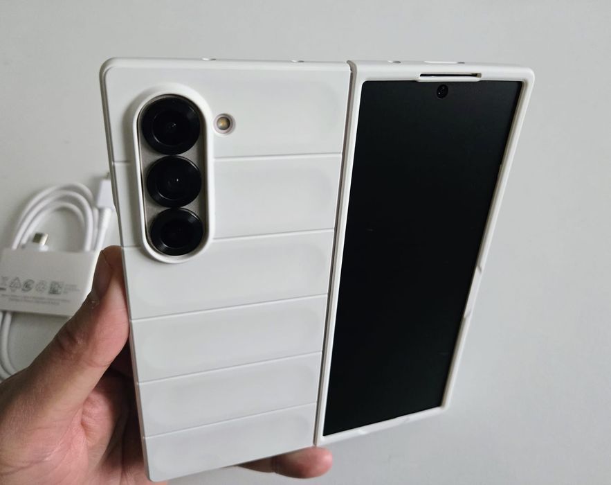 Samsung Fold6 impecabil