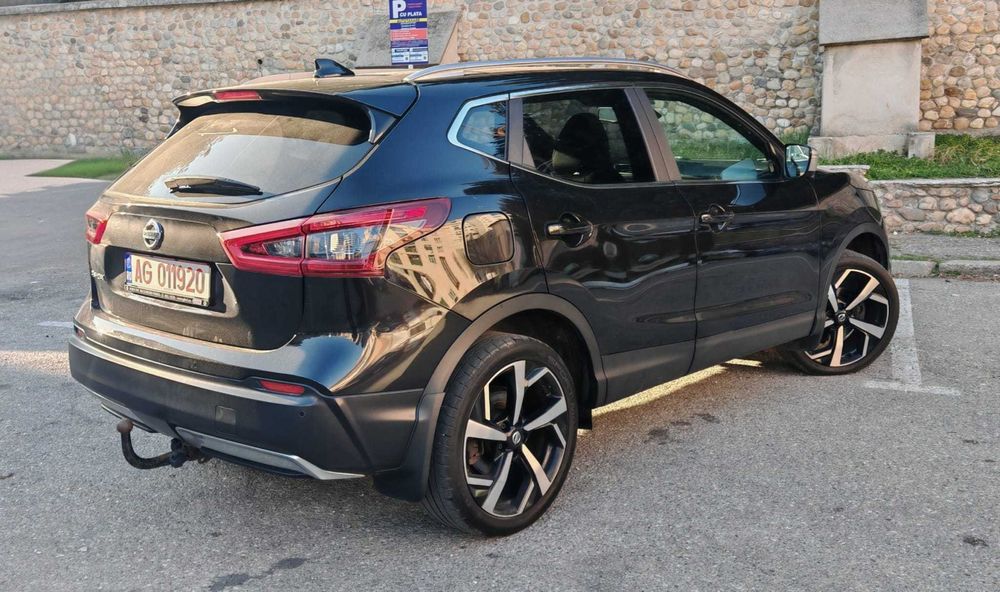 Nissan Qashqai – 1.3 DIG-T Benzina – 160 CP – Cutie automată