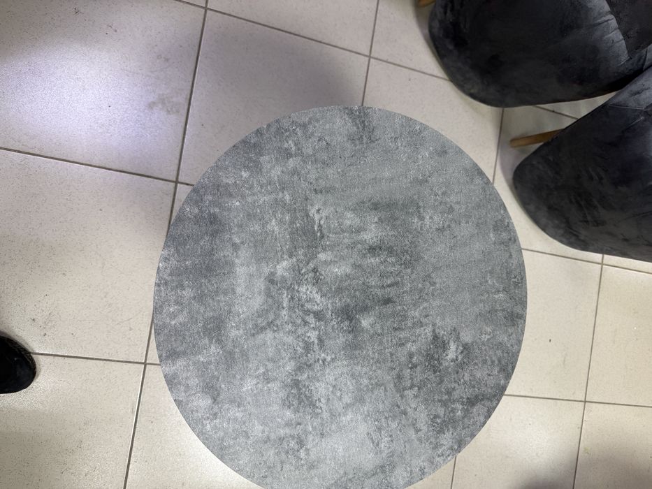 Продам столик