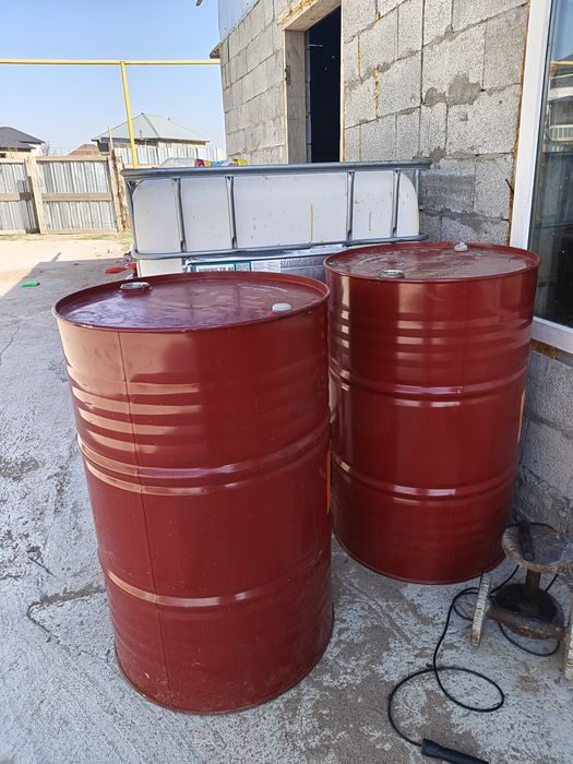 Еврокуб и металлические бочки