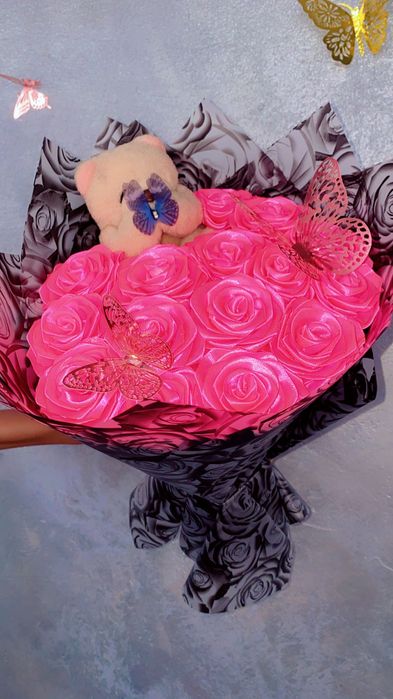 Flori din satin handemade